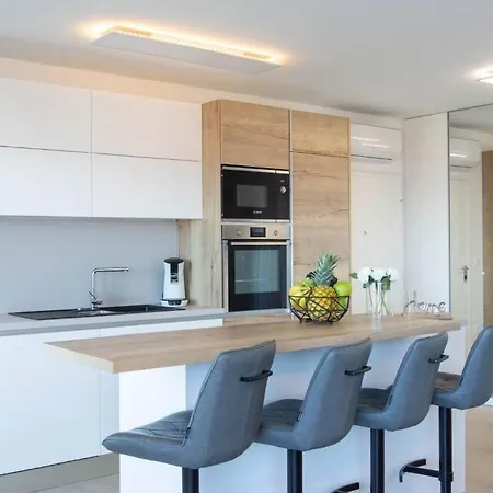 Apartament Penthouse Mimi *