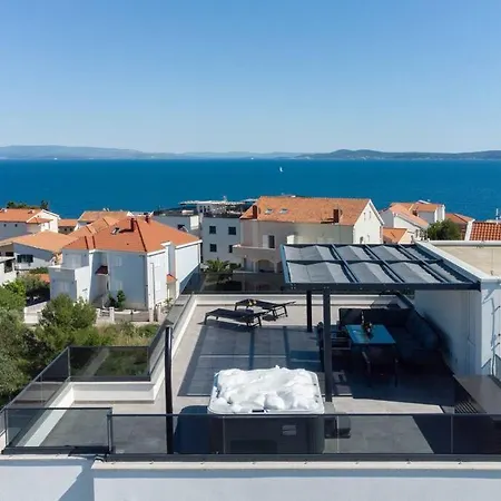 Penthouse Mimi * Τρογκίρ