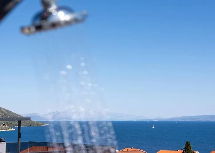 Apartment Penthouse Mimi *